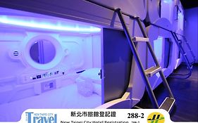 Hey Bear Capsule Hotel